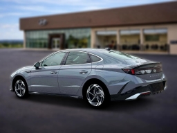 Hyundai Sonata SEL Sport FWD 2026