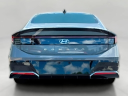 Hyundai Sonata SEL FWD 2025