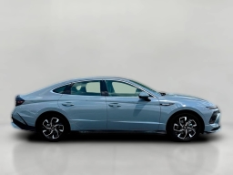 Hyundai Sonata SEL FWD 2025