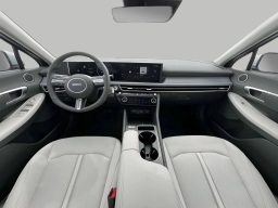 Hyundai Sonata SEL FWD 2025