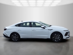 Hyundai Sonata SEL FWD 2025