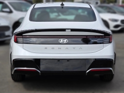 Hyundai Sonata SEL FWD 2025