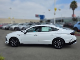 Hyundai Sonata SEL FWD 2025