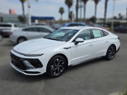 Hyundai Sonata SEL FWD 2025