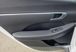 Hyundai Sonata SEL FWD 2025