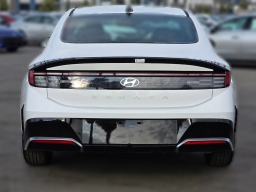 Hyundai Sonata SEL FWD 2025