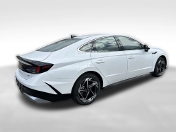 Hyundai Sonata SEL Sport AWD 2026