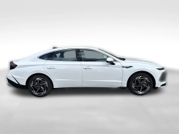 Hyundai Sonata SEL Sport AWD 2026