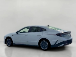 Hyundai Sonata SEL Sport FWD 2026