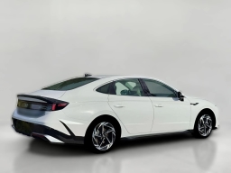 Hyundai Sonata SEL Sport FWD 2026