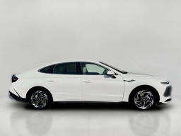Hyundai Sonata SEL Sport FWD 2026