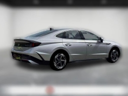 Hyundai Sonata SEL Sport FWD 2026