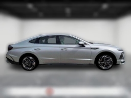 Hyundai Sonata SEL Sport FWD 2026