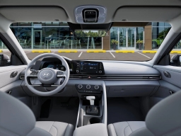 Hyundai Elantra SE Sedan 2026