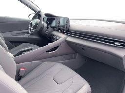 Hyundai Elantra SE Sedan 2026