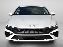 Hyundai Elantra SE Sedan 2026