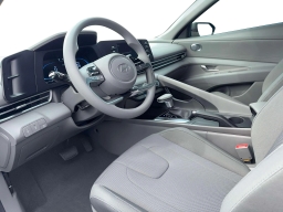 Hyundai Elantra SE Sedan 2026