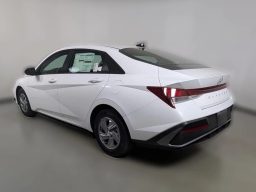 Hyundai Elantra SE IVT 2026