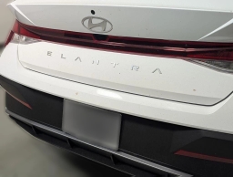 Hyundai Elantra SE IVT 2026