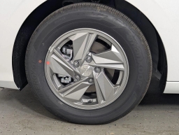 Hyundai Elantra SE IVT 2026
