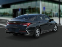 Hyundai Elantra SE Sedan 2026