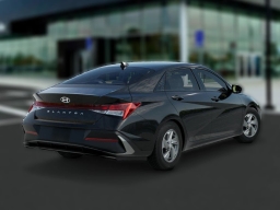 Hyundai Elantra SE Sedan 2026