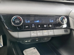 Hyundai Elantra SEL Sport IVT 2026