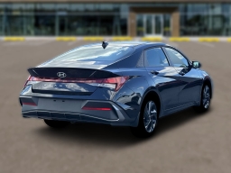 Hyundai Elantra SEL Sport IVT 2026