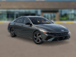 Hyundai Elantra SEL Sport Sedan 2026