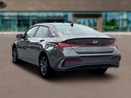 Hyundai Elantra SEL Sport Sedan 2026