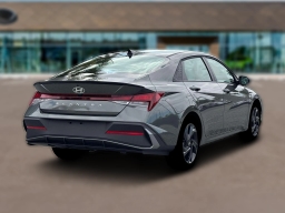 Hyundai Elantra SEL Sport Sedan 2026