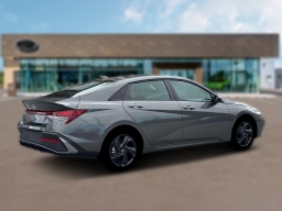 Hyundai Elantra SEL Sport Sedan 2026