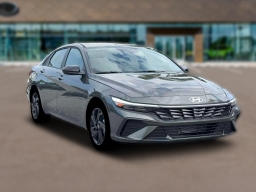 Hyundai Elantra SEL Sport Sedan 2026