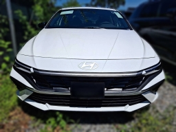 Hyundai Elantra SEL Sport Plus Sedan 2026