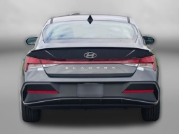 Hyundai Elantra SEL Sport Sedan 2026