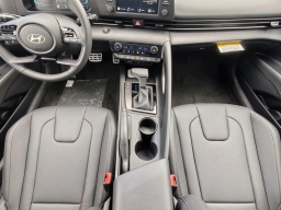 Hyundai Elantra SEL Sport Sedan 2026