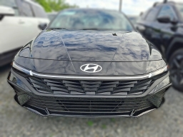 Hyundai Elantra SEL Sport Sedan 2026