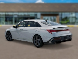Hyundai Elantra SEL Sport Sedan 2026