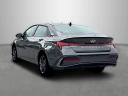 Hyundai Elantra SEL Sport IVT 2026