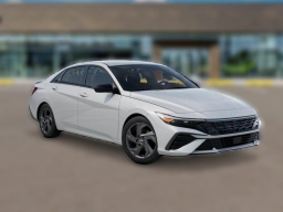 Hyundai Elantra SEL Sport Sedan 2026