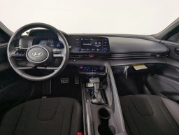 Hyundai Elantra SEL Sport IVT 2026