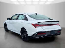 Hyundai Elantra SEL Sport IVT 2026