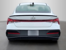 Hyundai Elantra SEL Sport IVT 2026