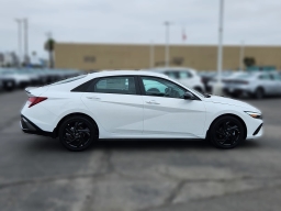 Hyundai Elantra SEL Sport IVT 2026