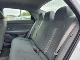 Hyundai Elantra SEL Sport IVT 2026