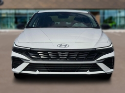 Hyundai Elantra SEL Sport Sedan 2026