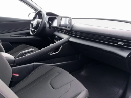 Hyundai Elantra SEL Sport Sedan 2026