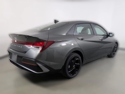 Hyundai Elantra SEL Sport IVT 2026
