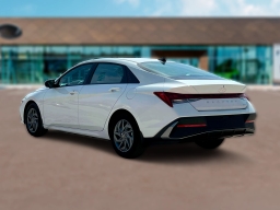 Hyundai Elantra Hybrid Blue DCT 2025