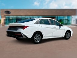 Hyundai Elantra Hybrid Blue DCT 2025